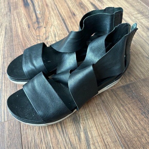 Eileen Fisher Black Sport Tumbled Leather Sneaker Sandal - Picture 6 of 10